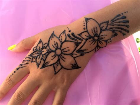 Henna Tattoo Flower Designs