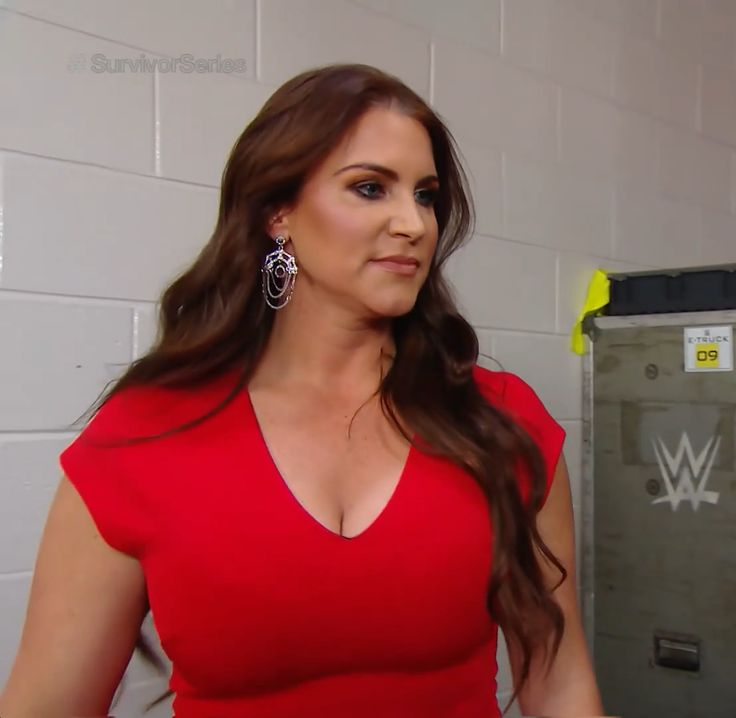 Stephanie McMahon's Sexiest Moments Unveiled: 10 Insights