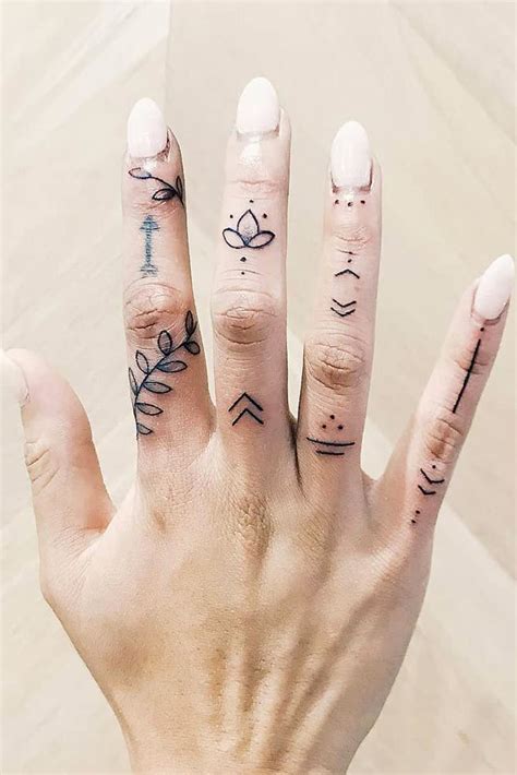 Tattoo Designs On Fingers